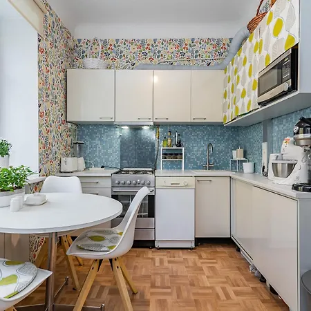 Steps From A Le Coq And Old Town Apartment Tallinn